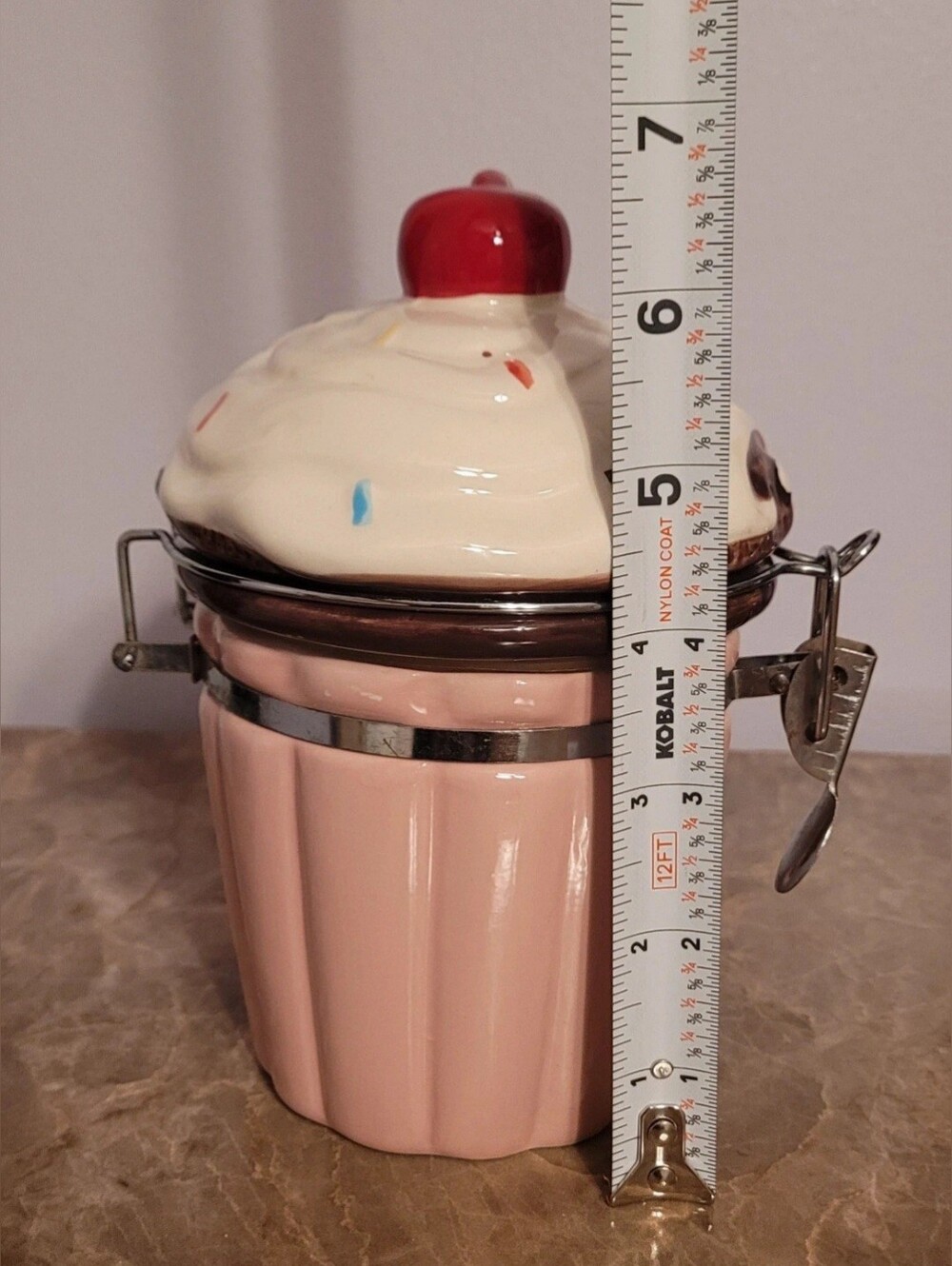 Vintage "Boston Warehouse" Ceramic Cupcake Canister Hinge Jar - Picture 14 of 15